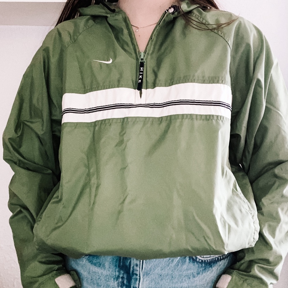 VINTAGE NIKE
